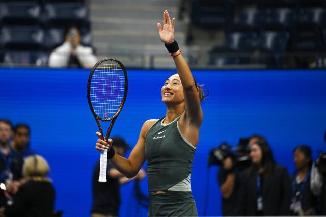 1725291491260074411.jpg (体育)(2)网球——美网:郑钦文晋级女单八强XxjpseC007231_20240902_PEPFN0A001.jpg