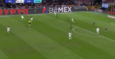 1676065897275043214.gif 3.gif